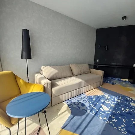 Biala Perla Czarna Gora 605 *