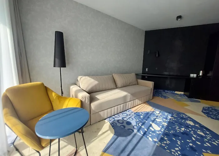 Biala Perla Czarna Gora 605 *