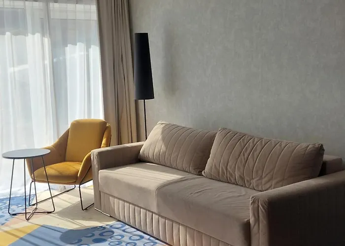 Biala Perla Czarna Gora 605 Sienna (Klodzko)